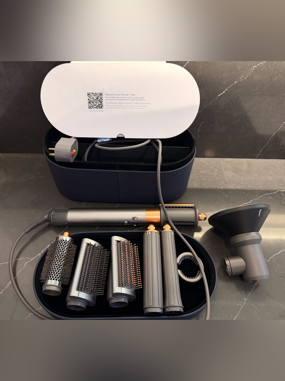 Dyson airwrap (nickel/copper)
